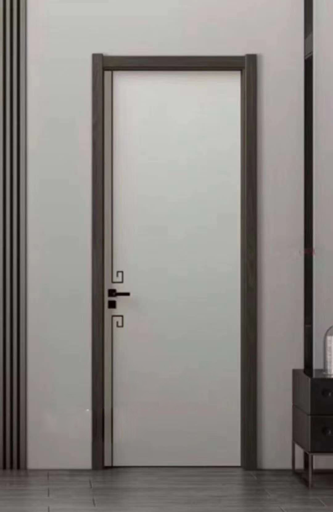 新款上市鑫順來X-8121平開叉色實(shí)木烤漆門